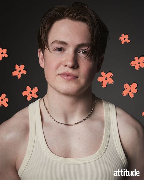 Actor <strong>Kit Connor</strong> has come out as bisexual in a pointed tweet, saying it was "forced" upon him by fans. . Kit connor snapchat
